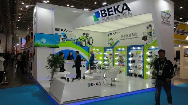 展厅设计施工一体化：材质选择背后的考量**
